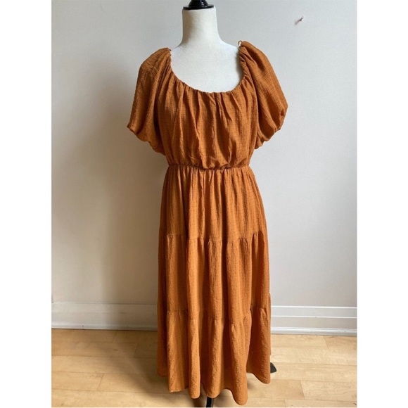 ASTR Women tiered short sleeve Peasant Dress BNWT sz Large - Picture 4 of 7